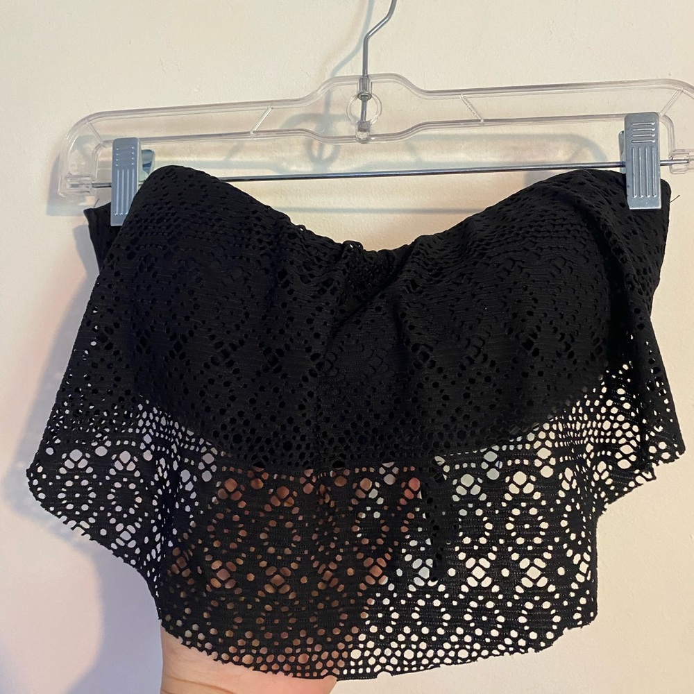 Hot Water strapless molded swim top size Large black bikini top women's read